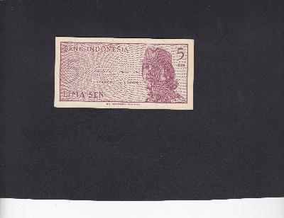 Beschrijving achterzijde: FEMALE